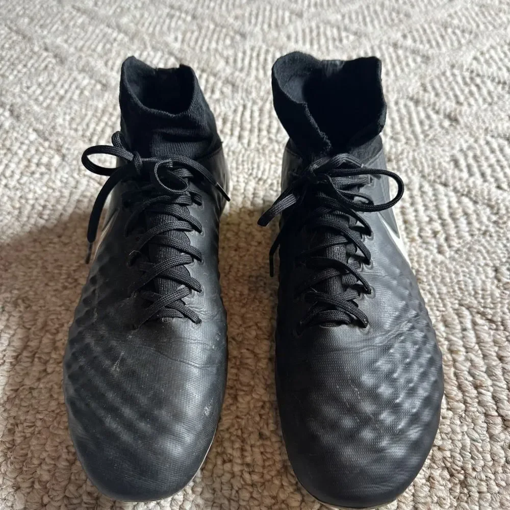 Mens Nike Magista Size  9.5 Soccer Cleats‎ Football USED